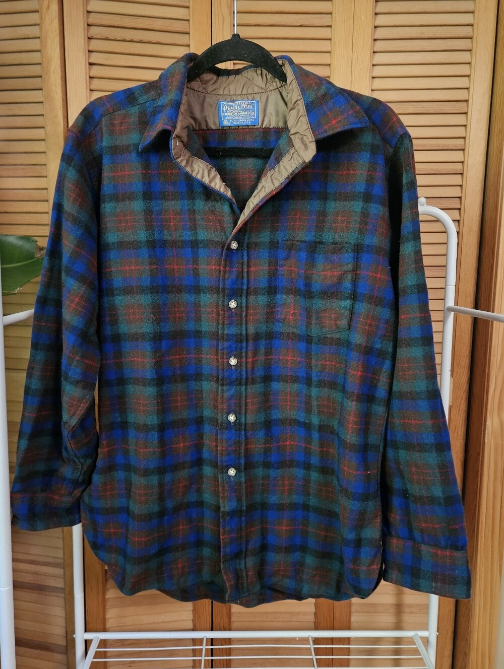 Vintage Pendleton 100% Wool Macduff Hunting Tartan Gritty Boho Fannel Button Up